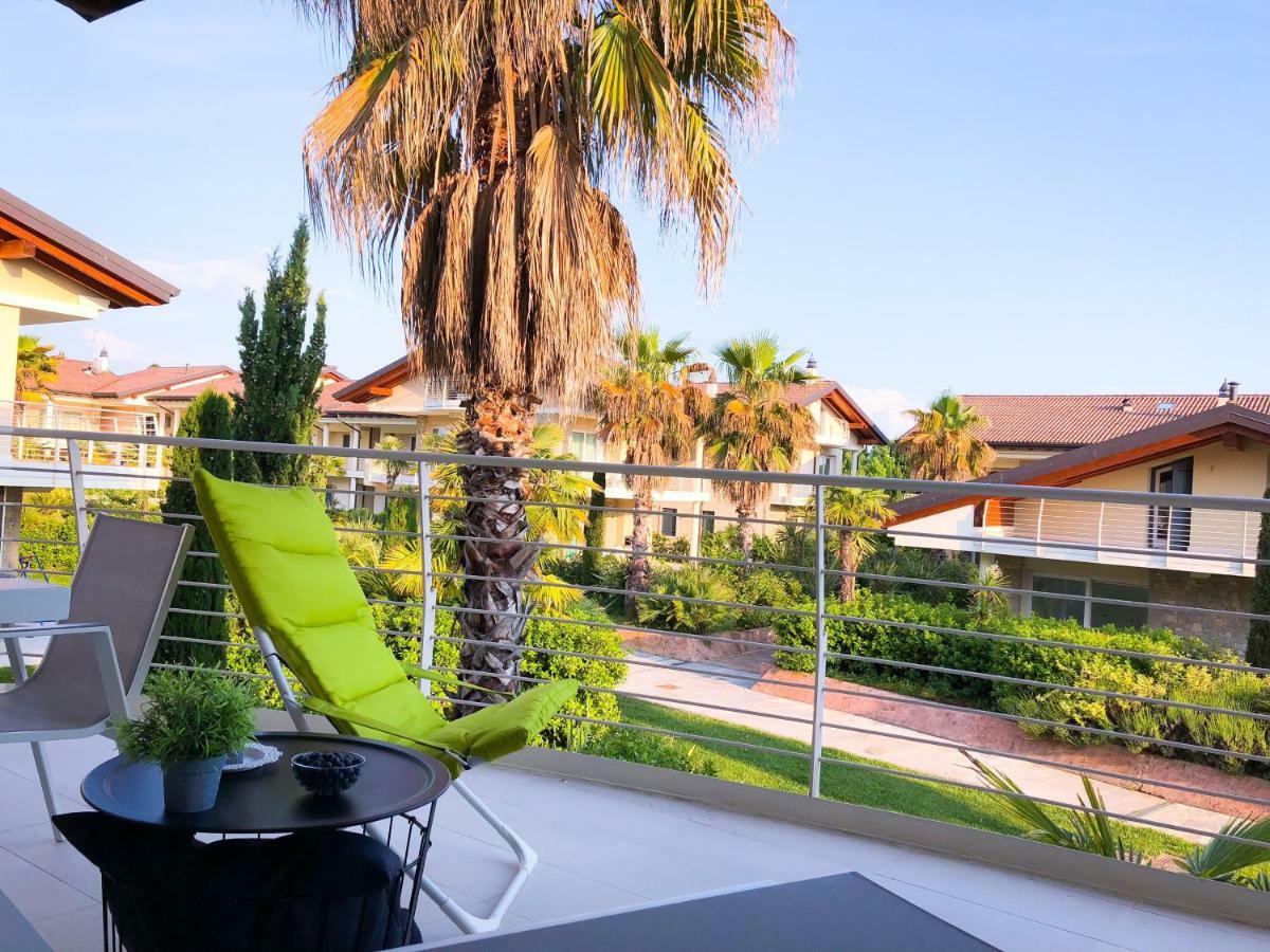 Paradise Luxury Apartments Sirmione Exterior photo
