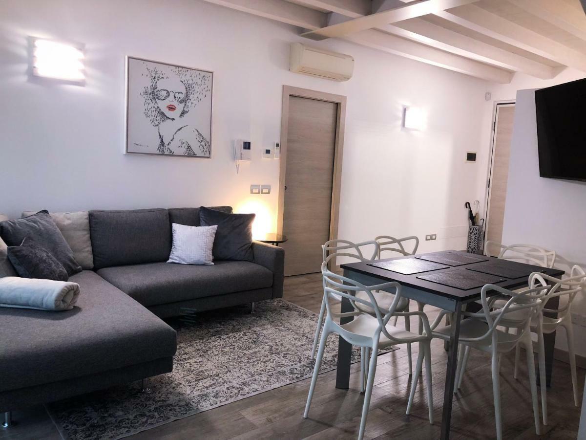 Paradise Luxury Apartments Sirmione Exterior photo